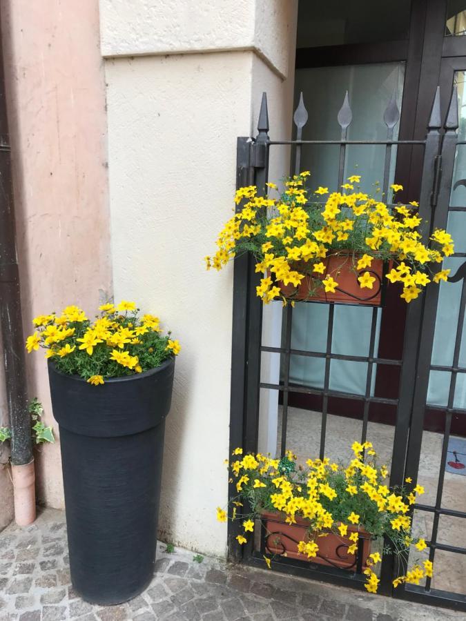 Kindly Roberta Centro Storico Peschiera,lago Relax Holiday home Peschiera del Garda